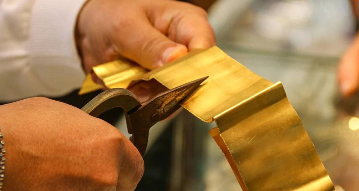 تركيا تحظر بيع الذهب المقطوع لوقف التلاعب وال...